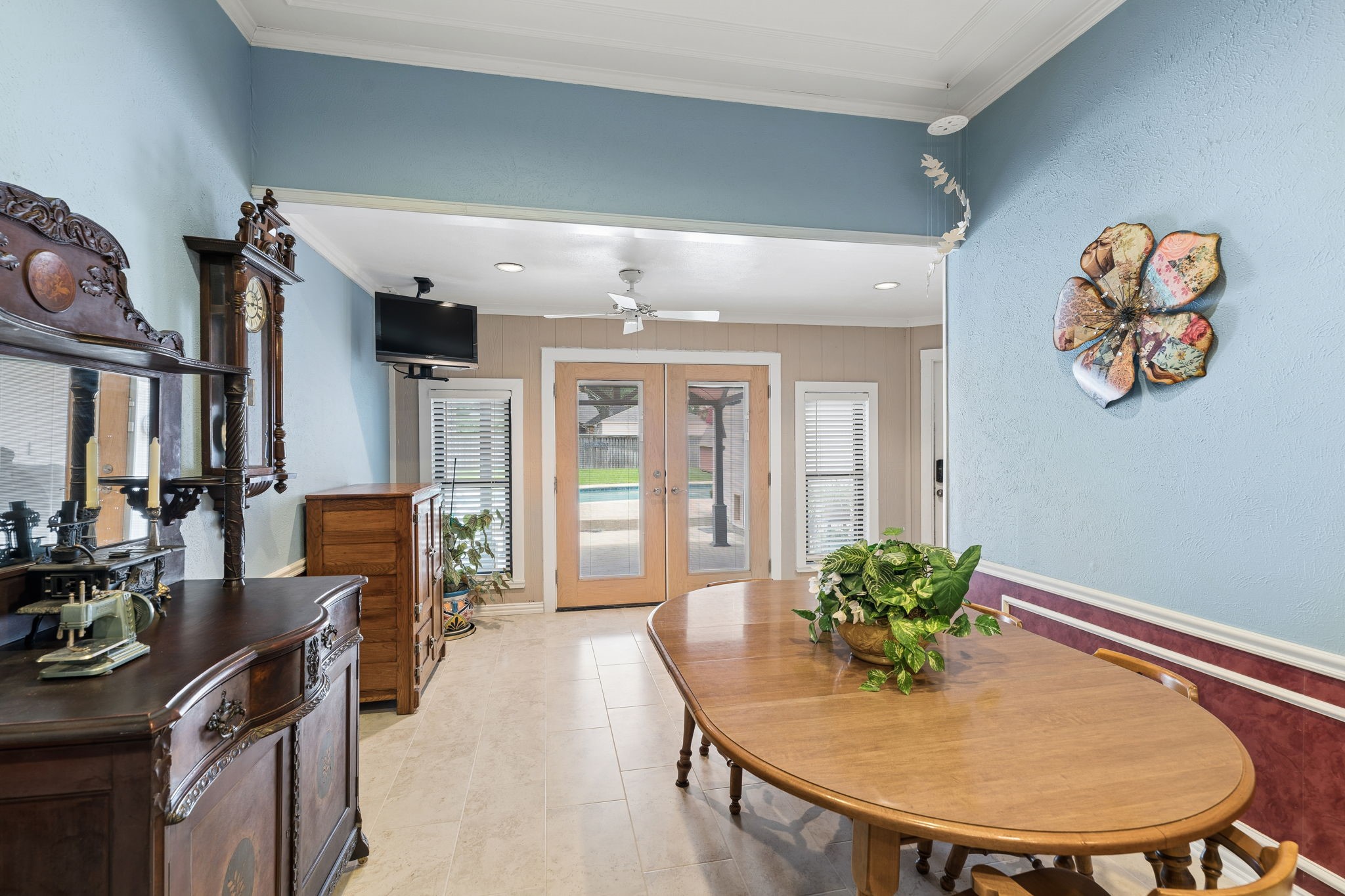 213 Mesa Drive