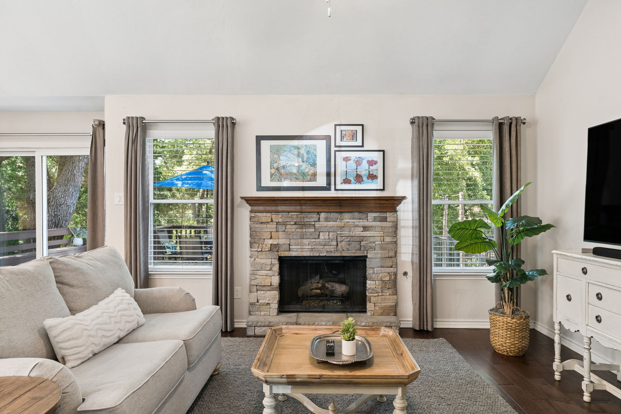 2265 Glen Ridge Drive