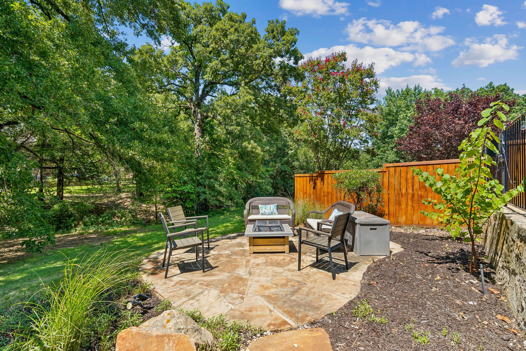 2265 Glen Ridge Drive