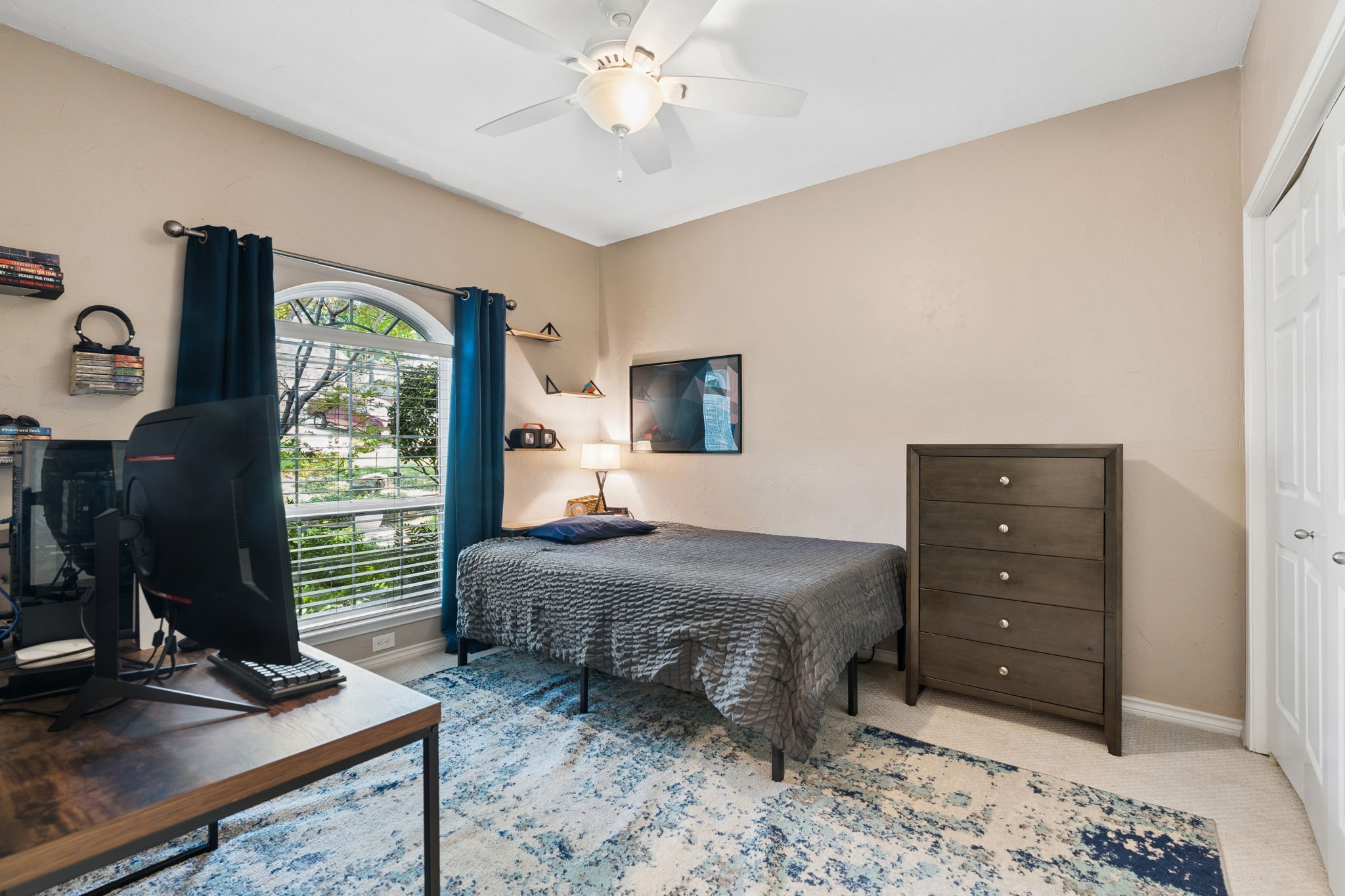 2265 Glen Ridge Drive