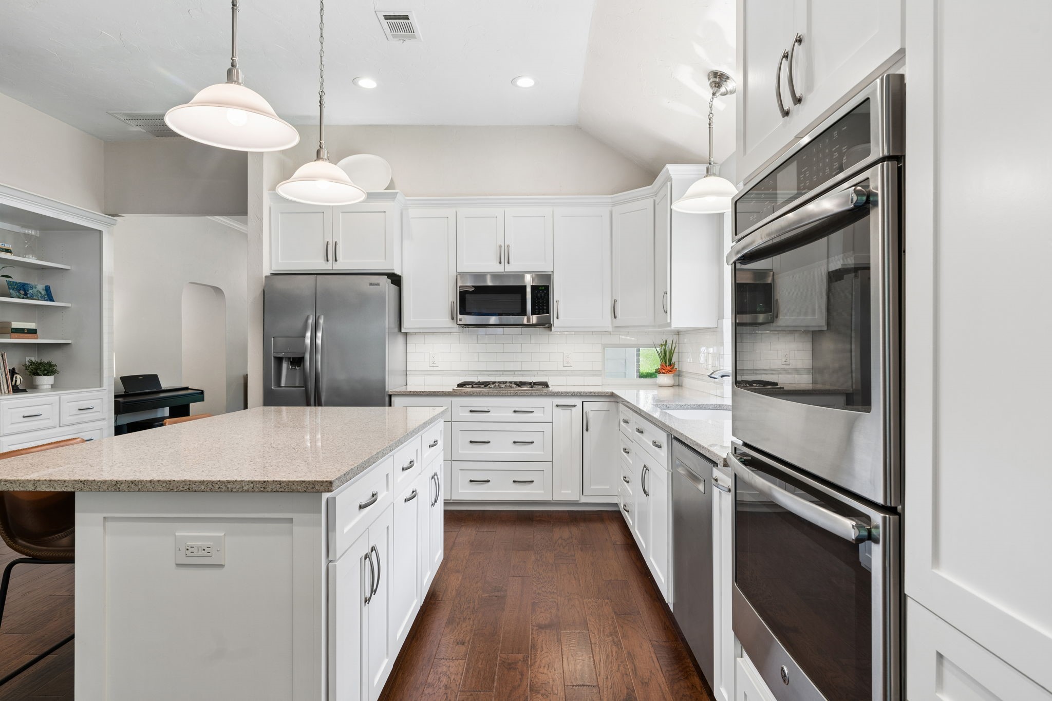 2265 Glen Ridge Drive
