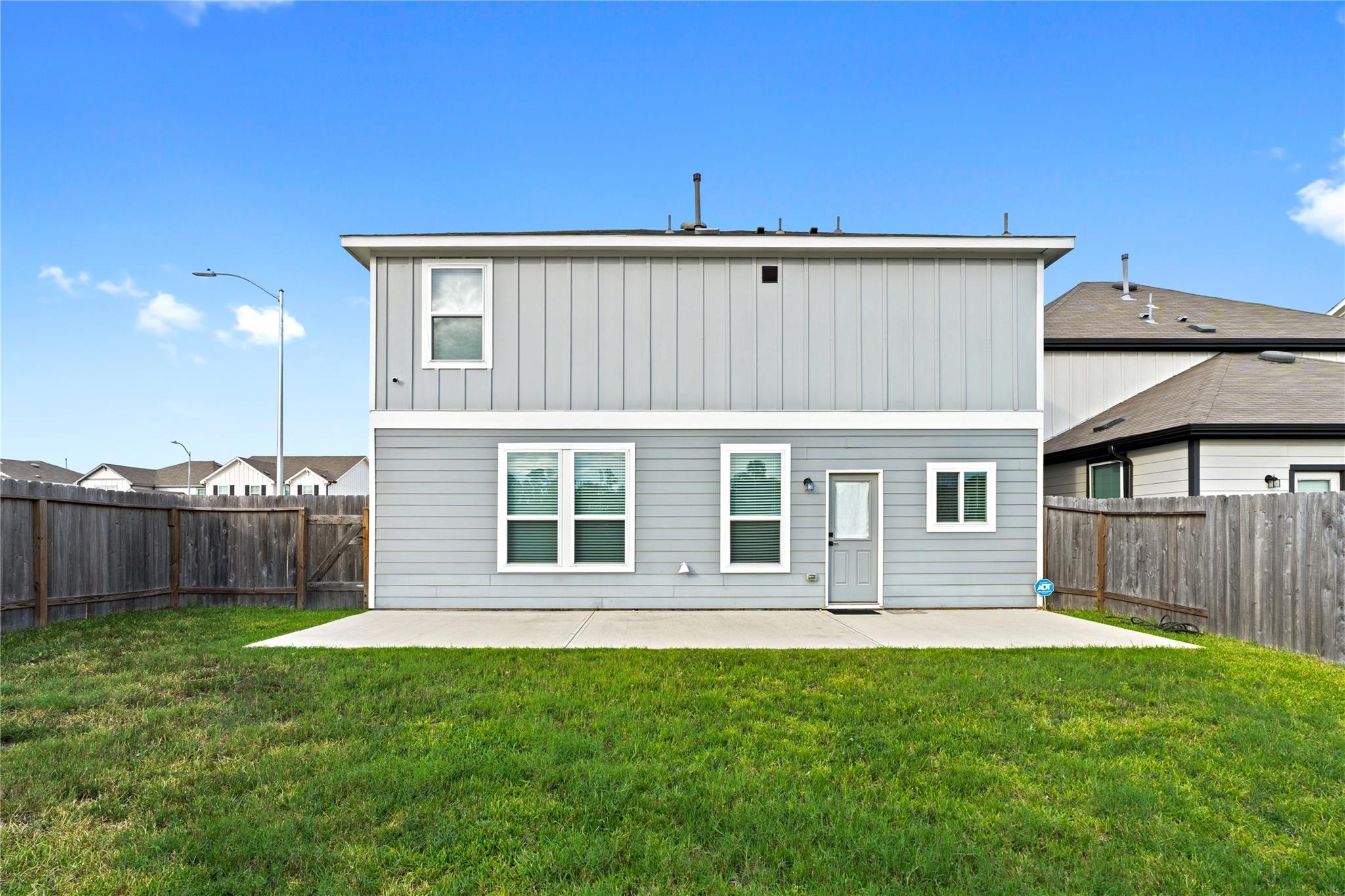 23439 Wrexham Street