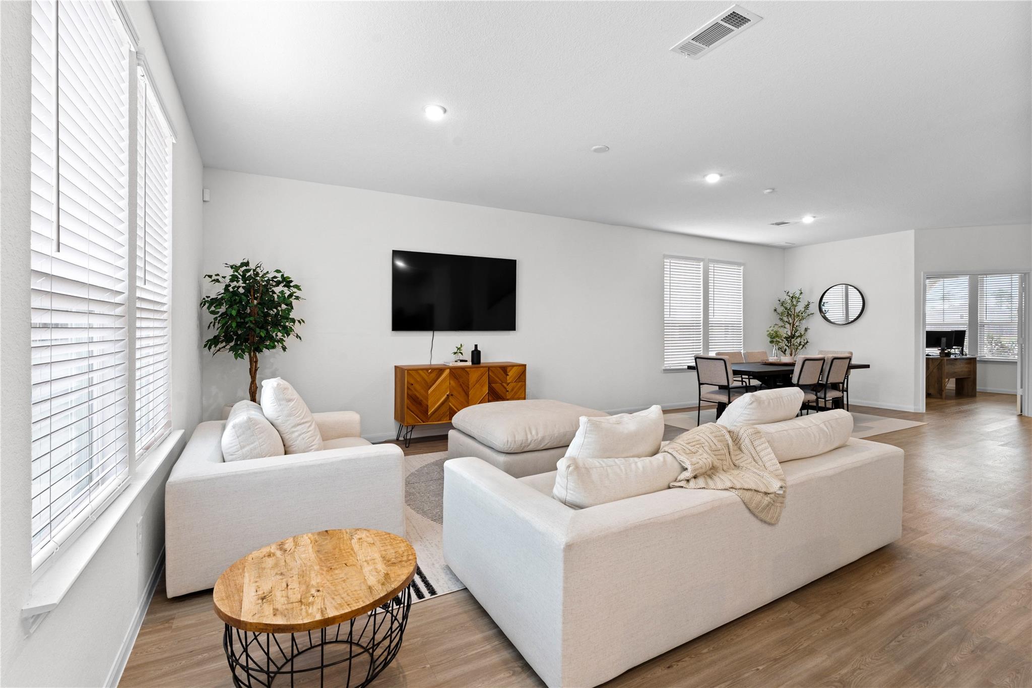 23439 Wrexham Street