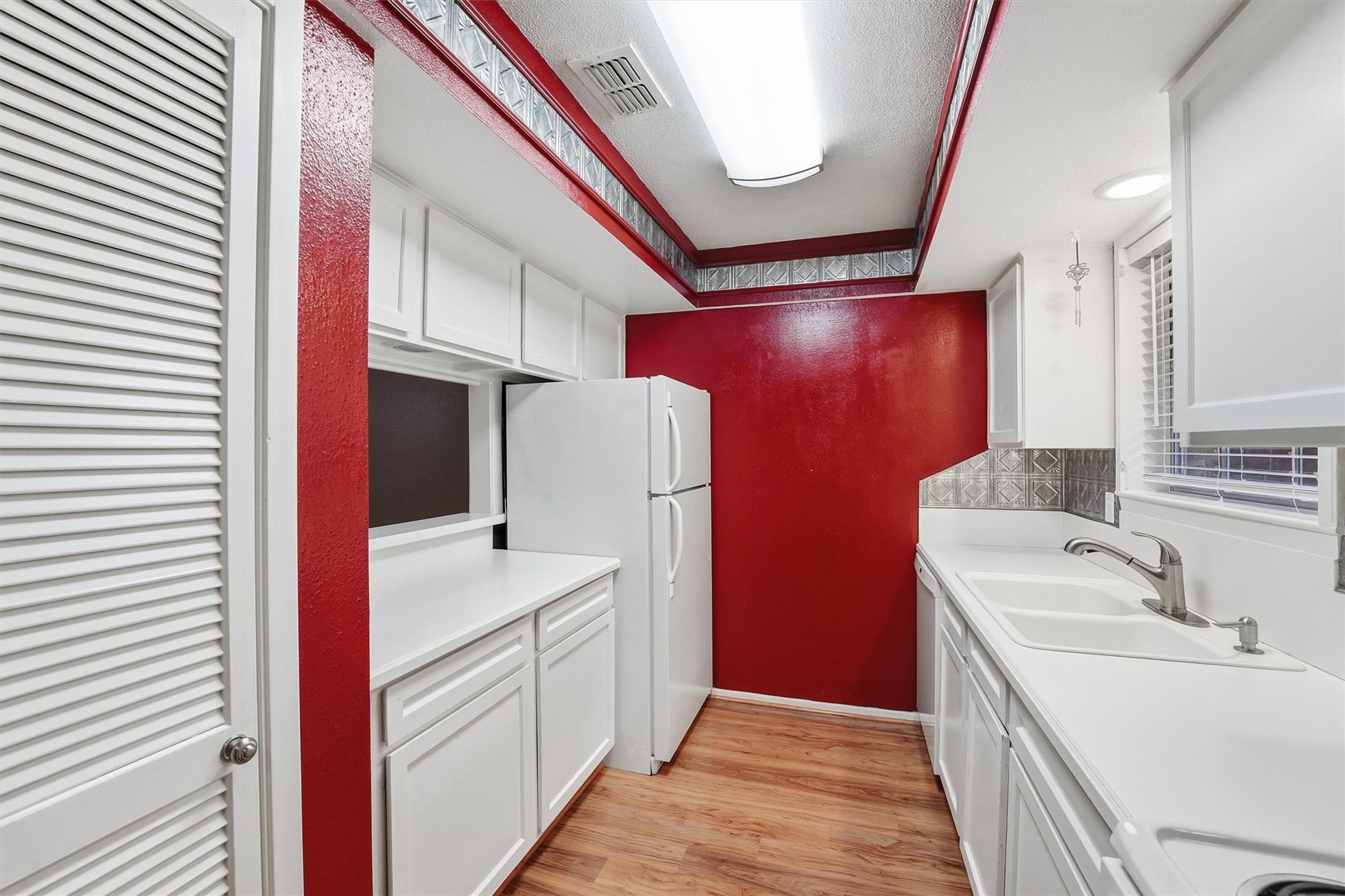 2232 S Piney Point Road # 108