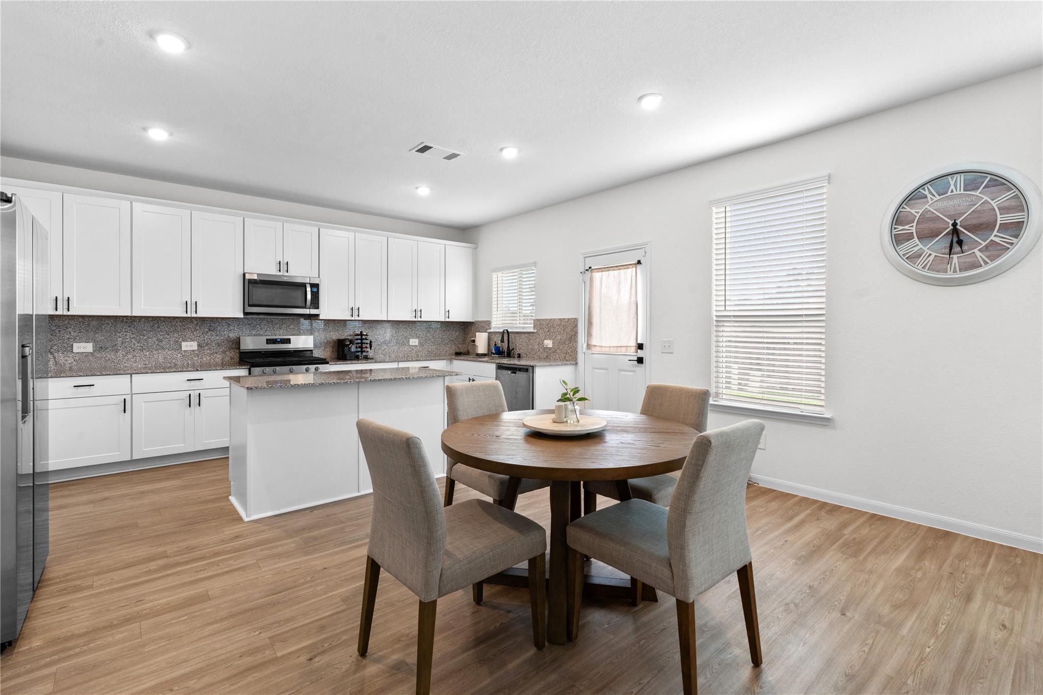 23439 Wrexham Street