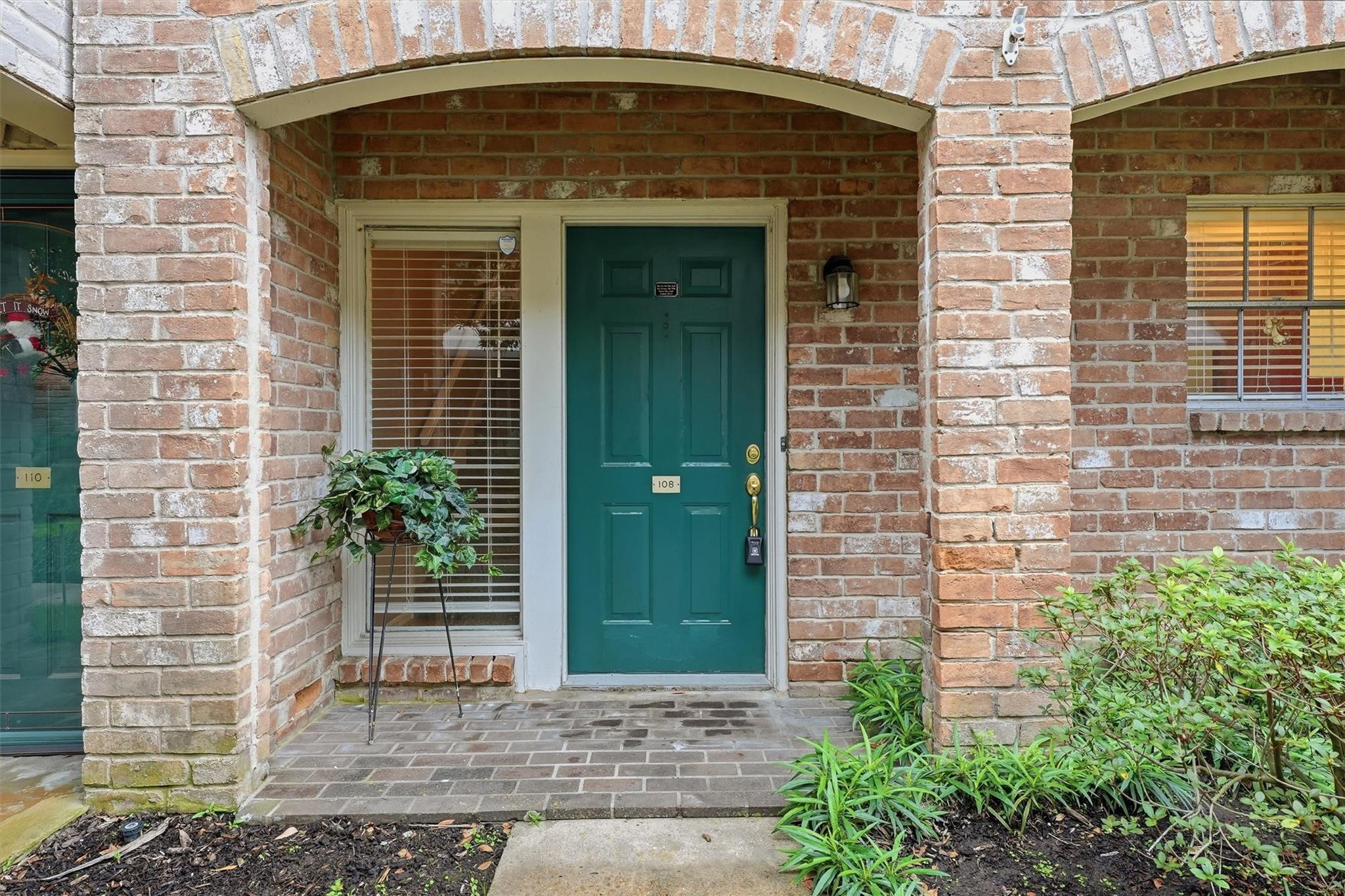 2232 S Piney Point Road # 108