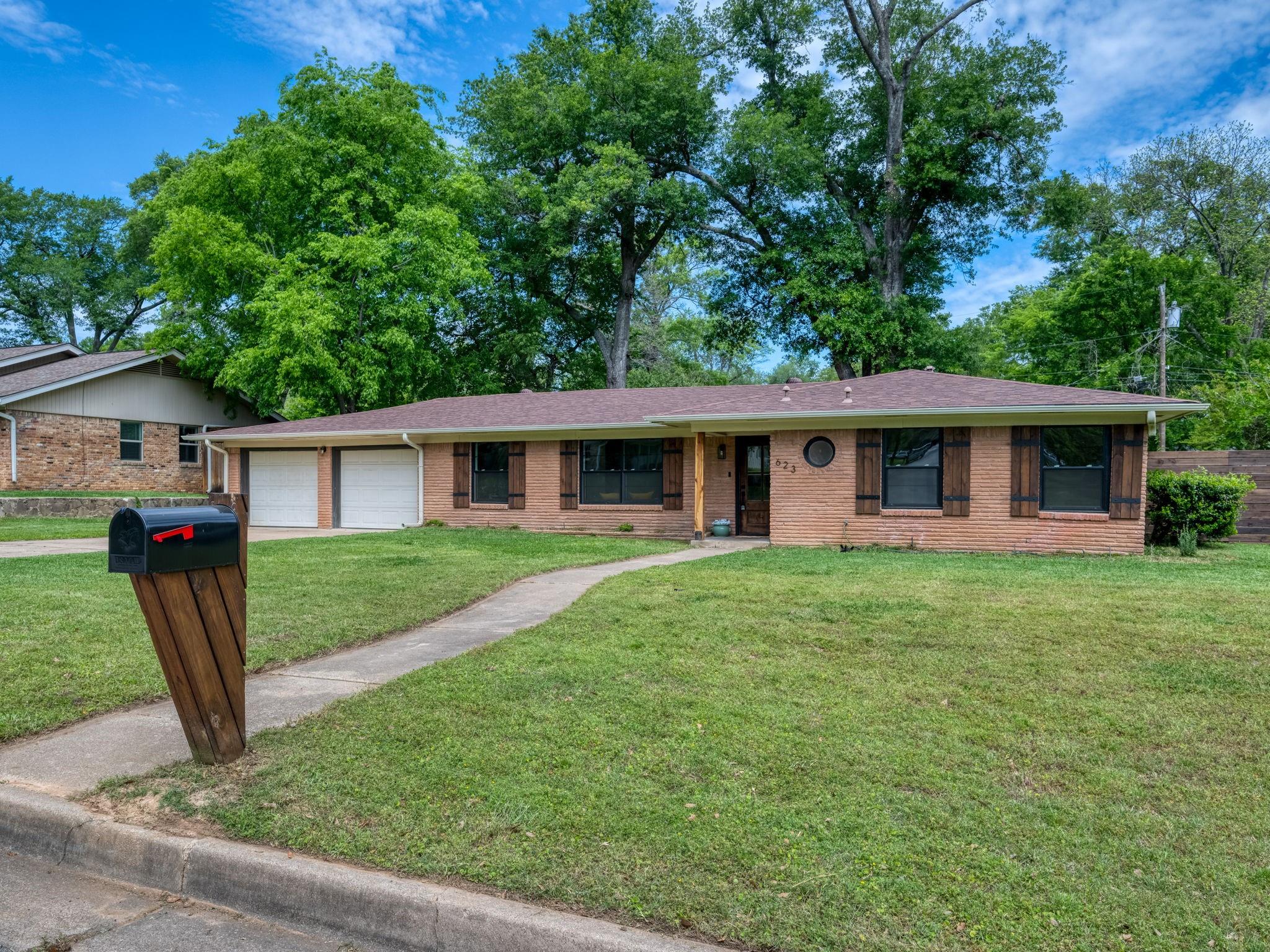 623 Beechwood Dr Drive