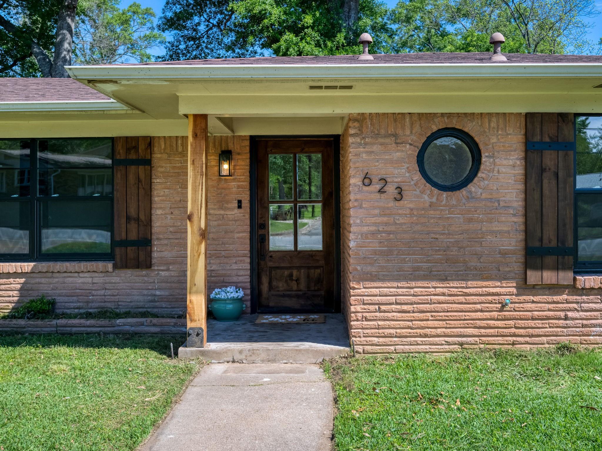 623 Beechwood Dr Drive