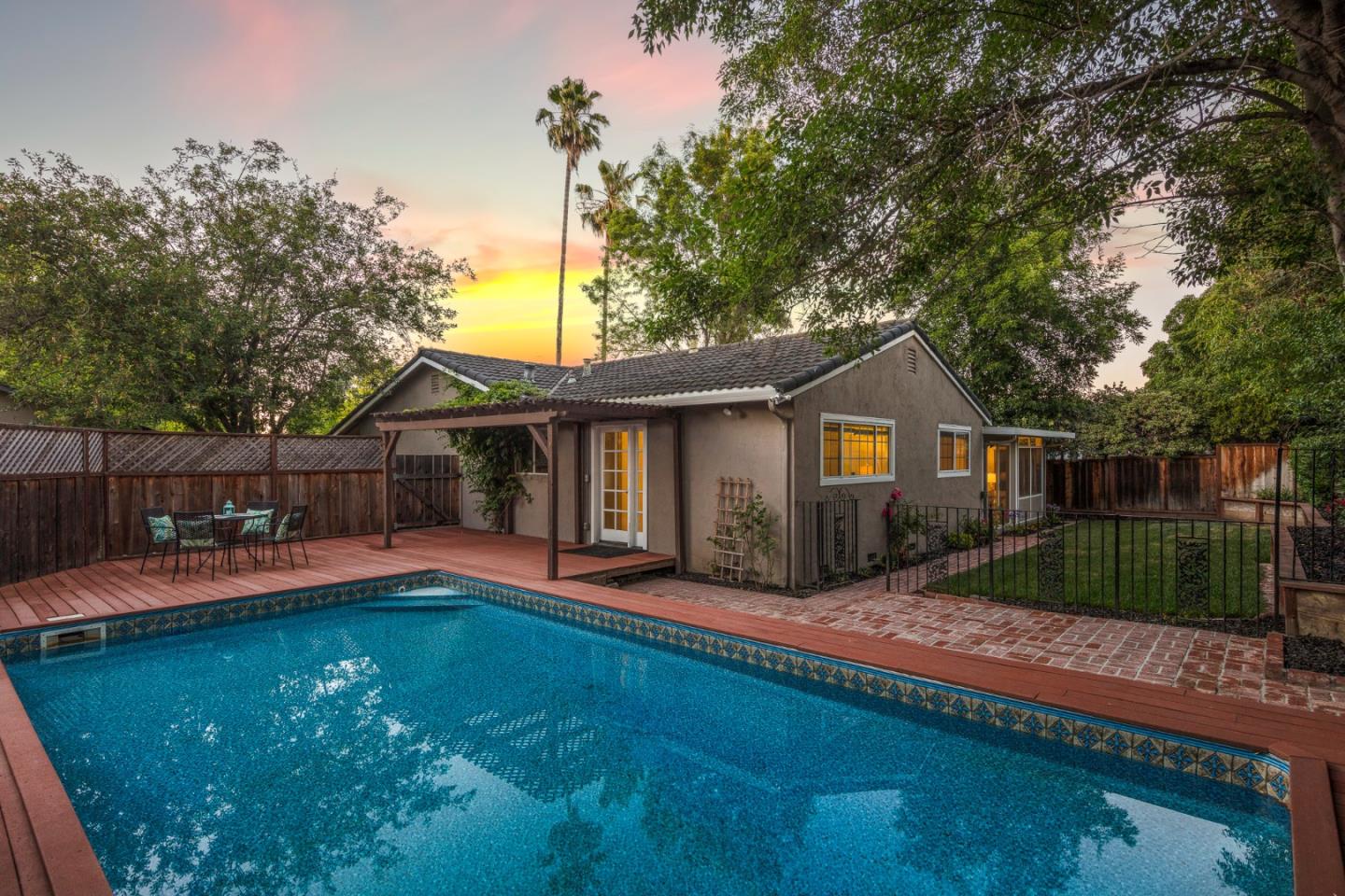 4211 Mountcastle WAY