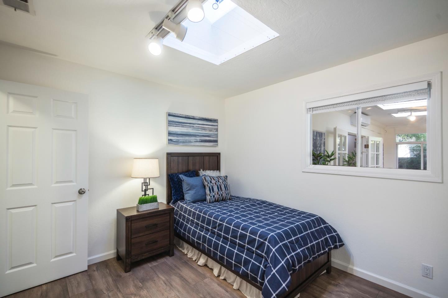 4211 Mountcastle WAY