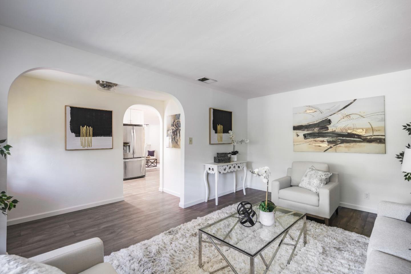 4211 Mountcastle WAY