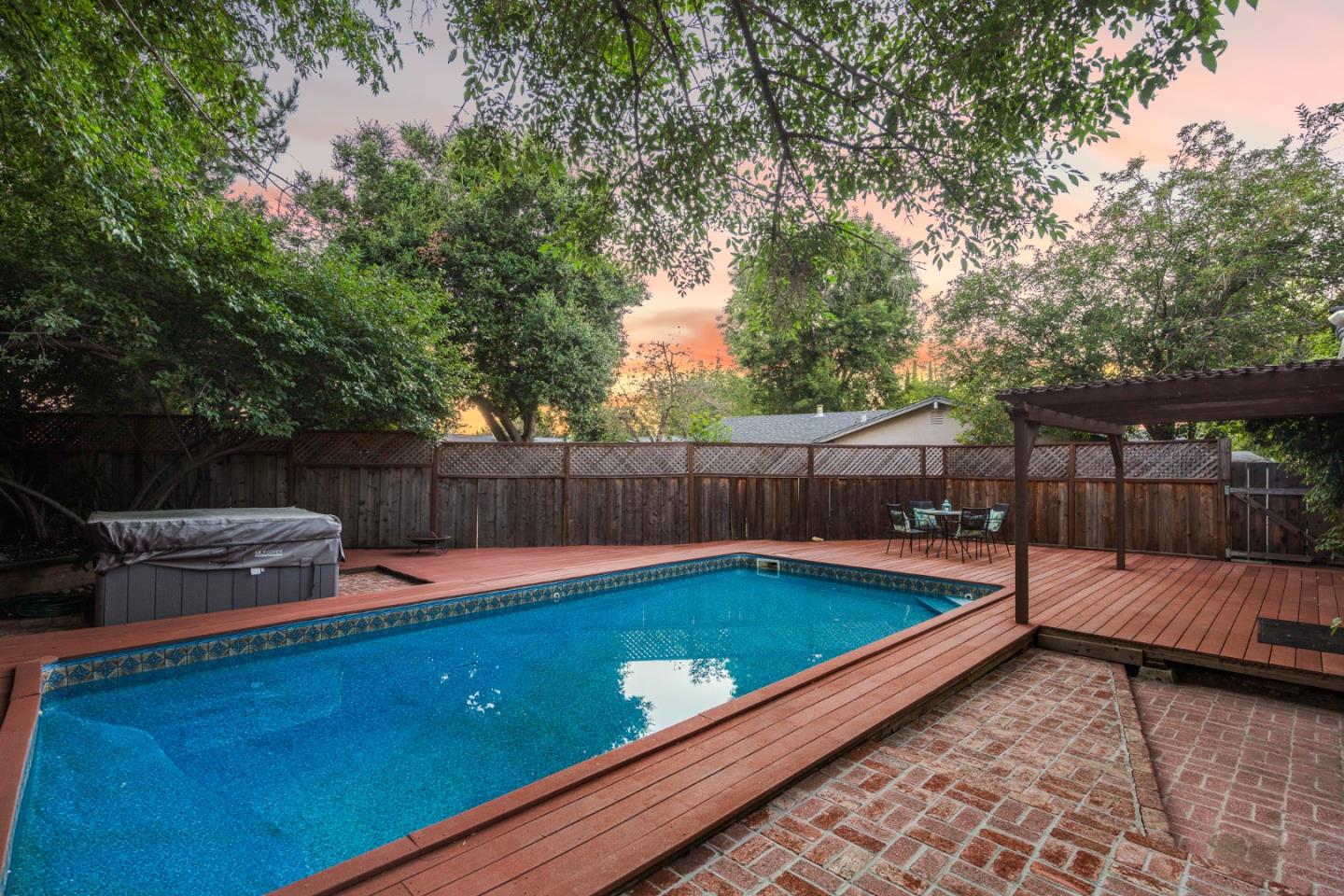 4211 Mountcastle WAY