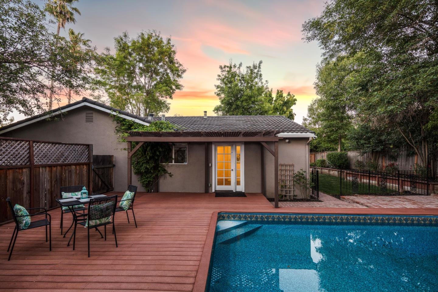 4211 Mountcastle WAY