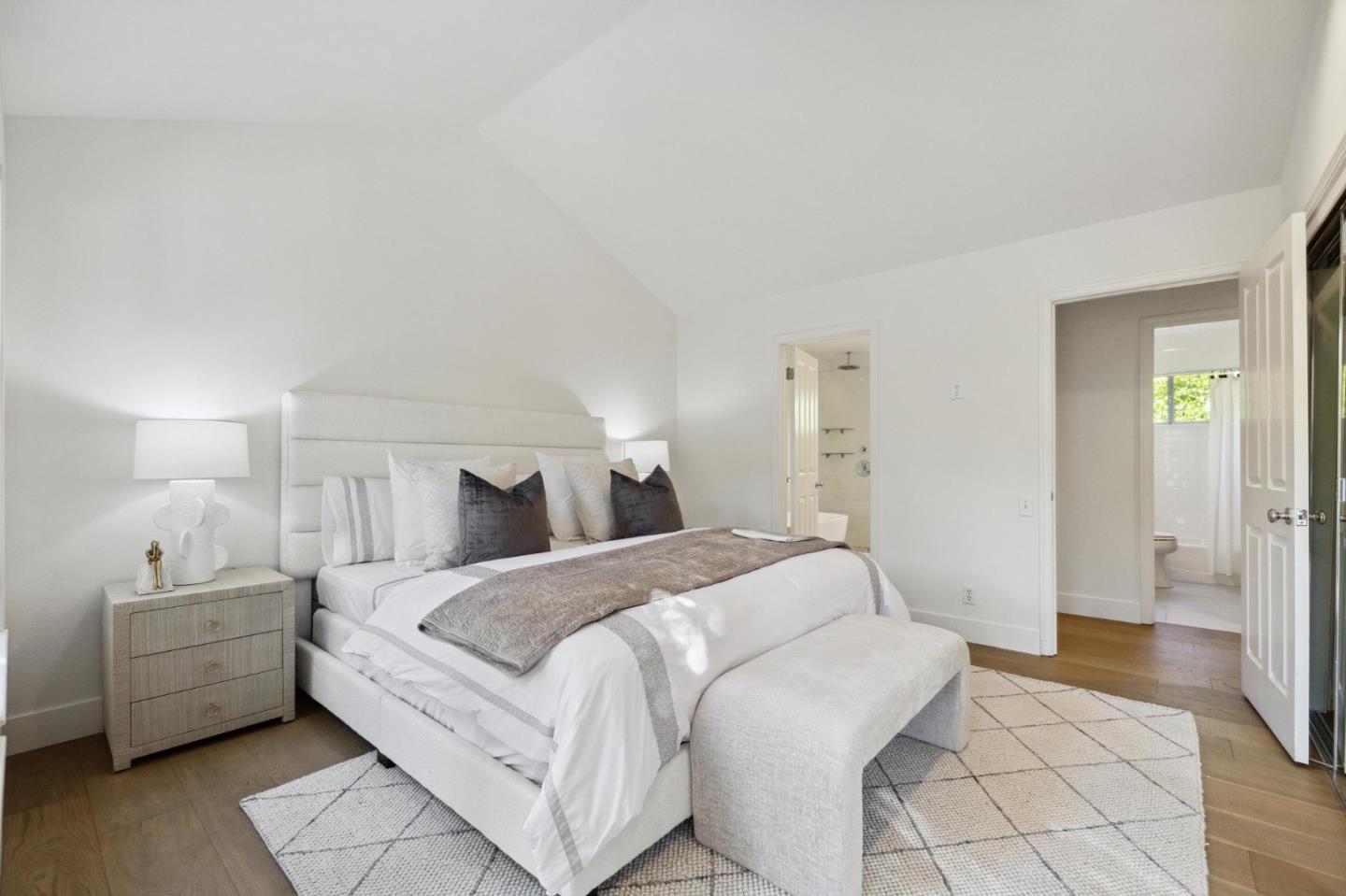 602 Mendocino WAY