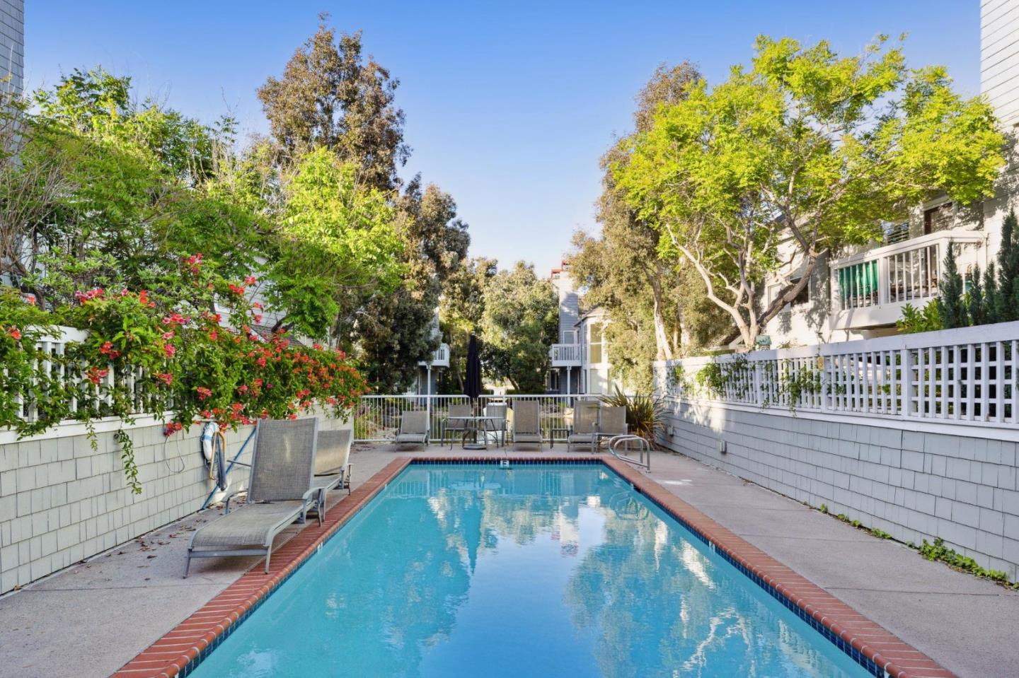 602 Mendocino WAY