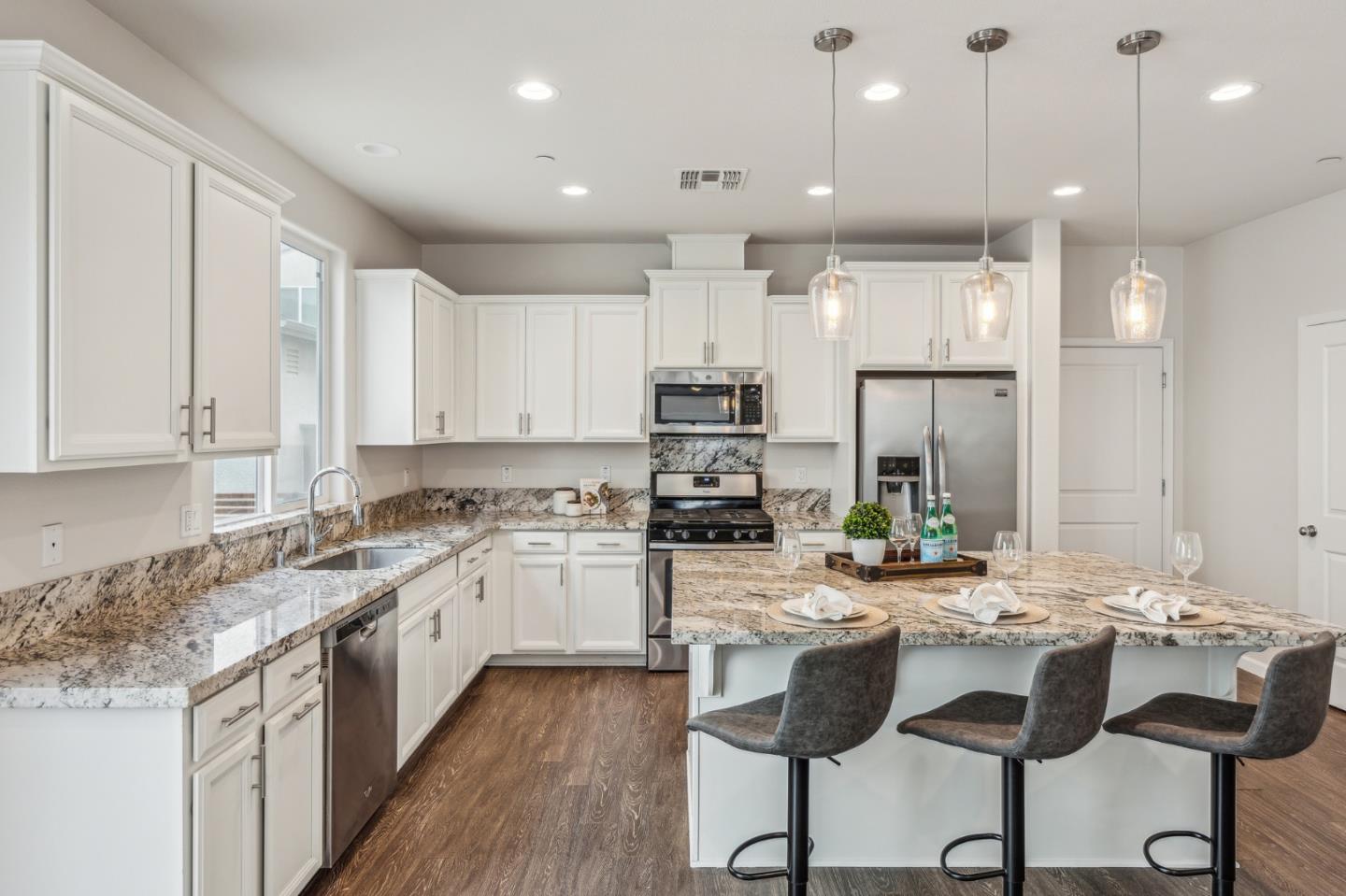 148 Heartland DR