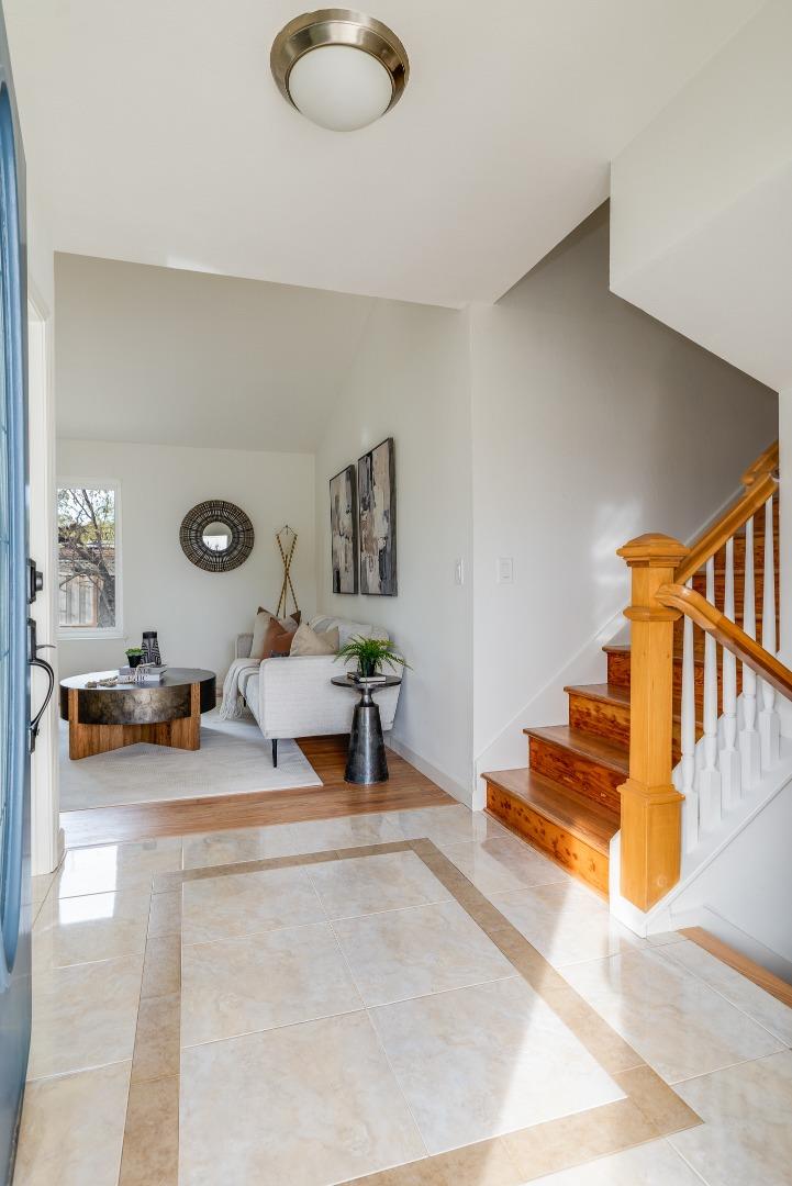 2283 Lemoyne Way