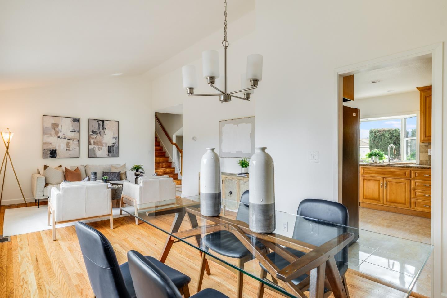2283 Lemoyne Way