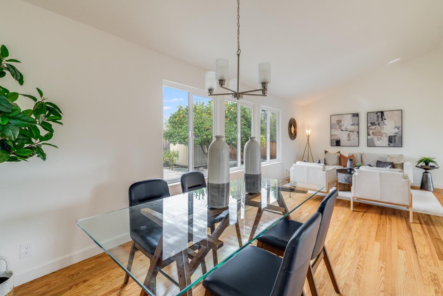 2283 Lemoyne Way