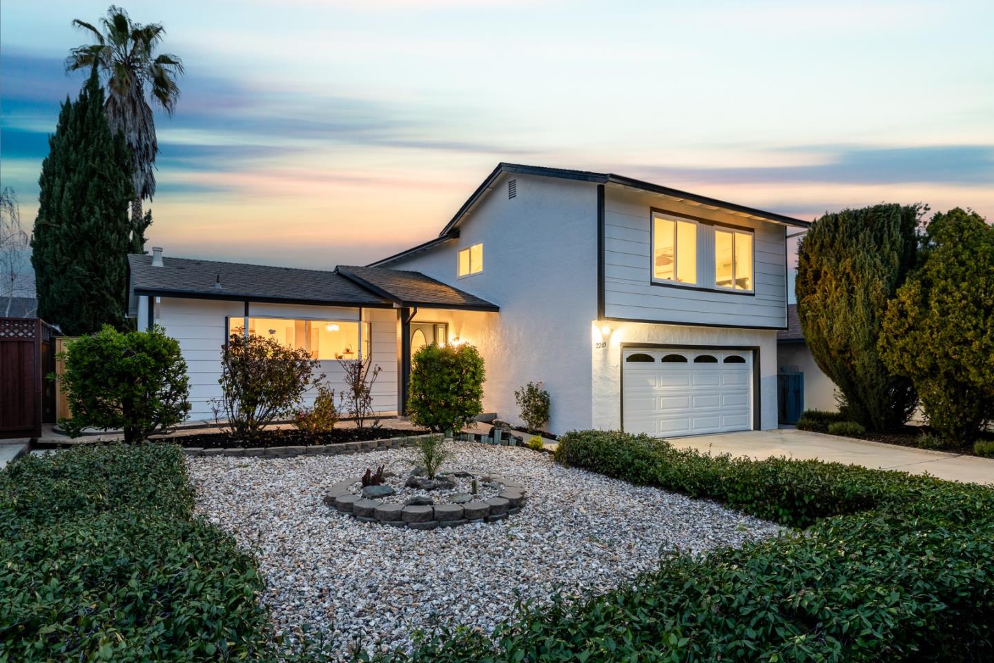 2283 Lemoyne Way