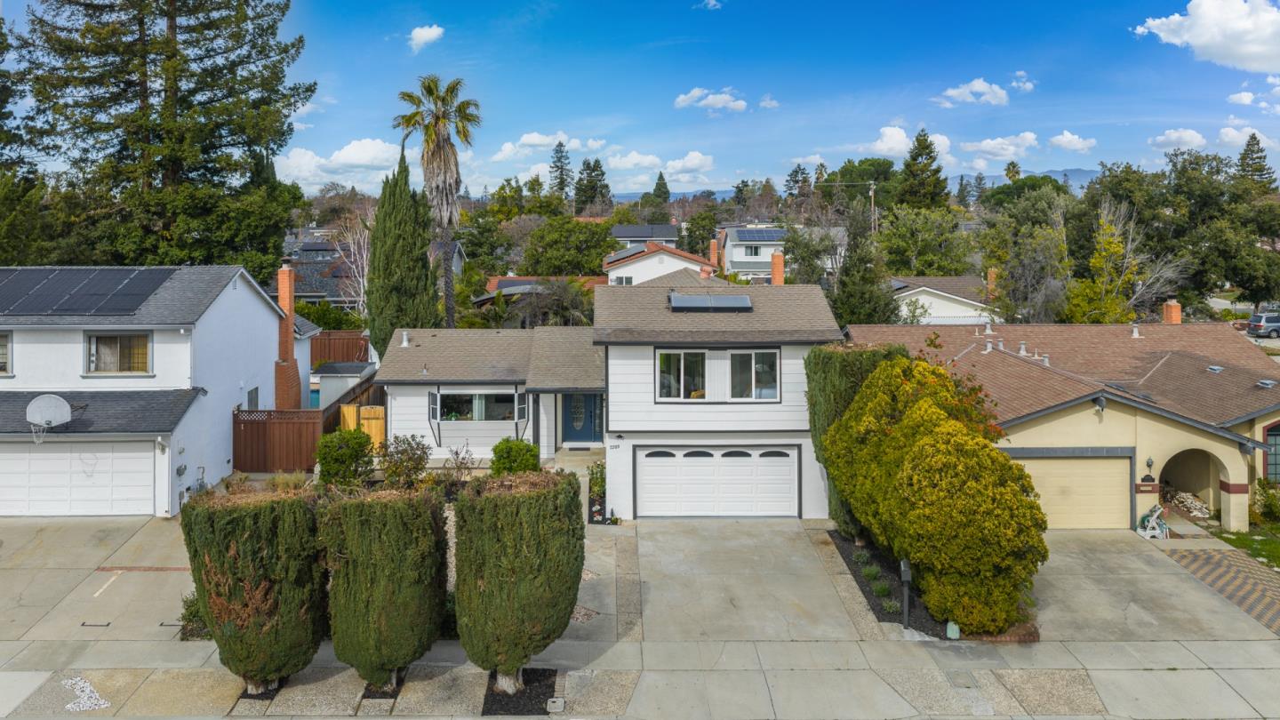 2283 Lemoyne Way