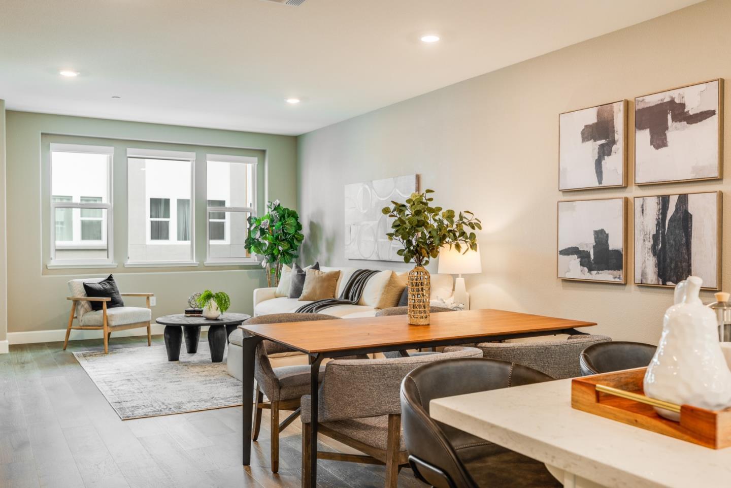 286 AGUSTIN NARVAEZ Street UNIT 3