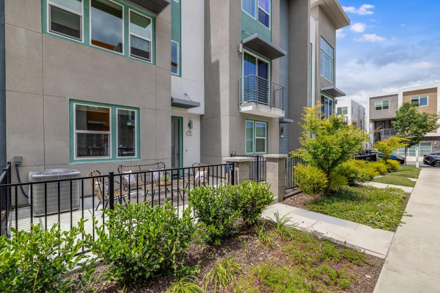 286 AGUSTIN NARVAEZ Street UNIT 3