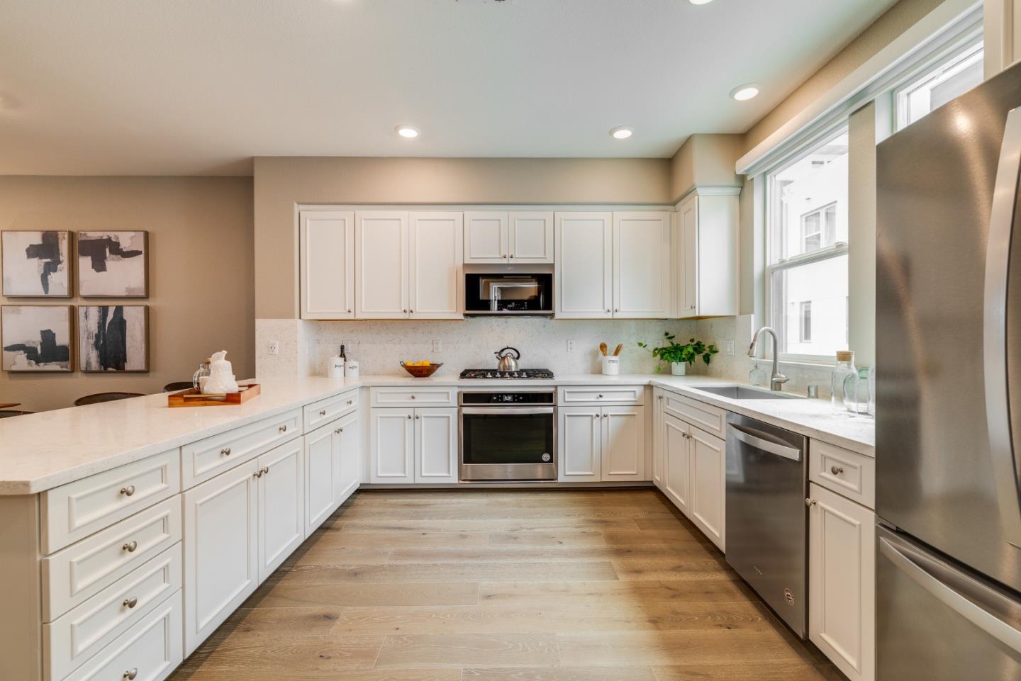 286 AGUSTIN NARVAEZ Street UNIT 3