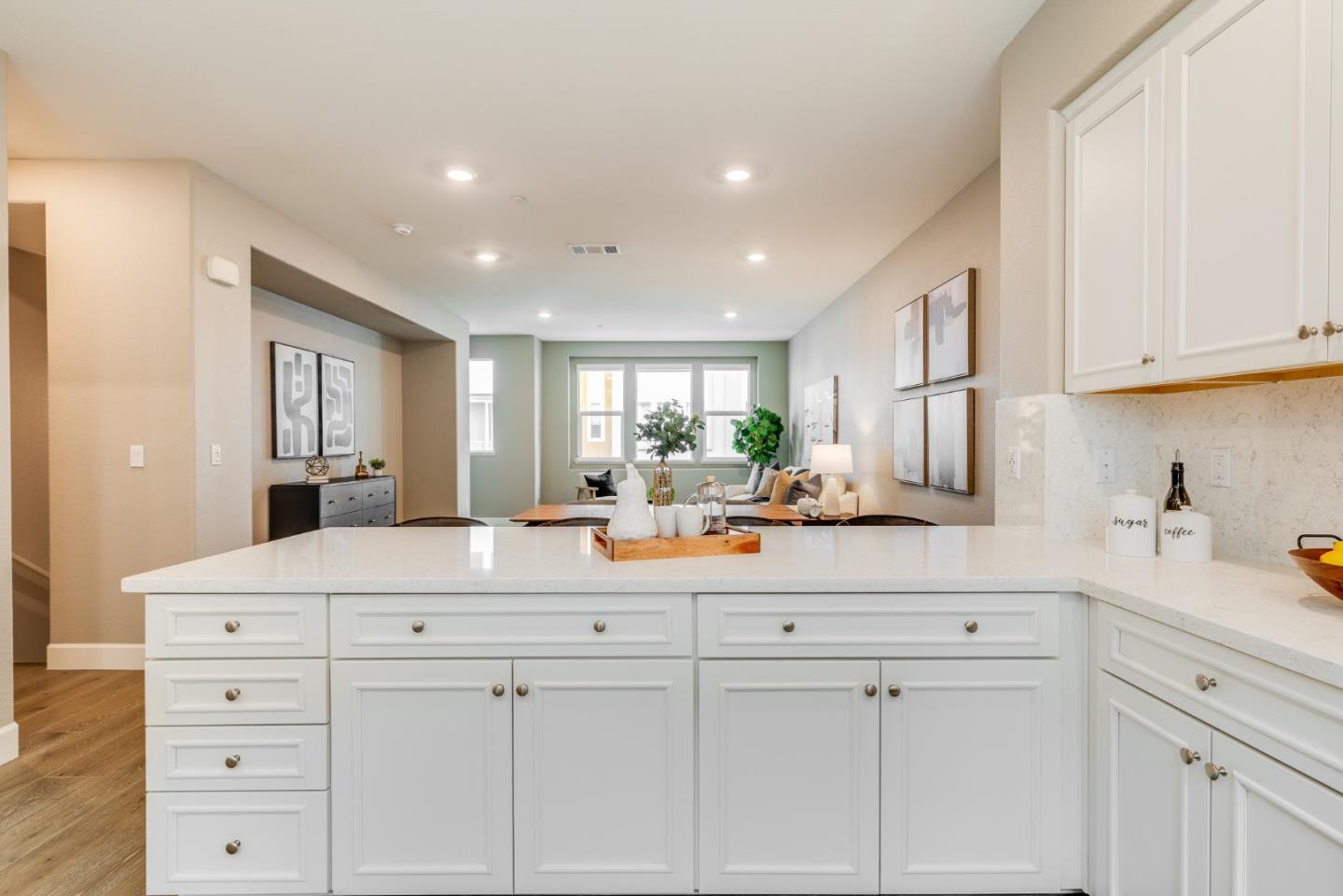 286 AGUSTIN NARVAEZ Street UNIT 3