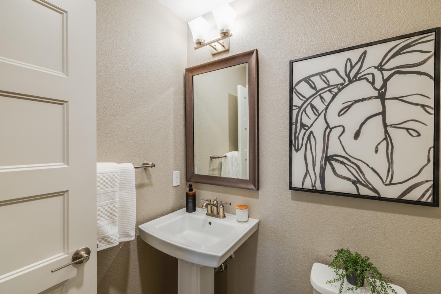 286 AGUSTIN NARVAEZ Street UNIT 3