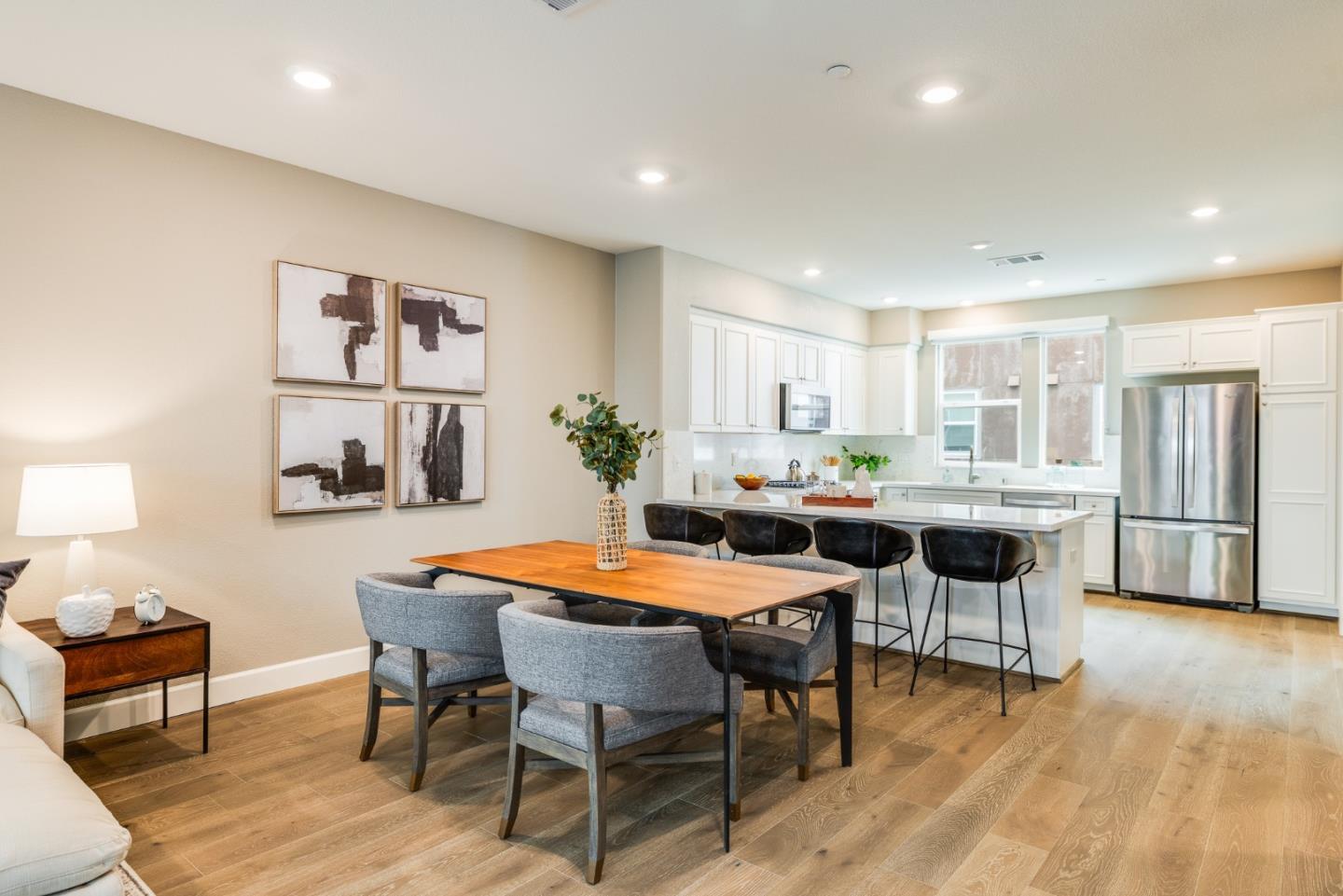 286 AGUSTIN NARVAEZ Street UNIT 3