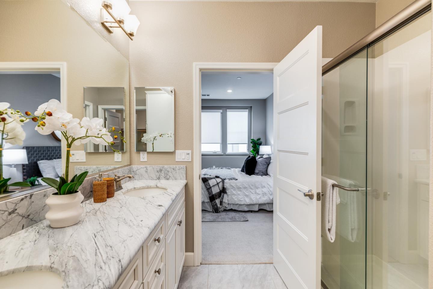 286 AGUSTIN NARVAEZ Street UNIT 3