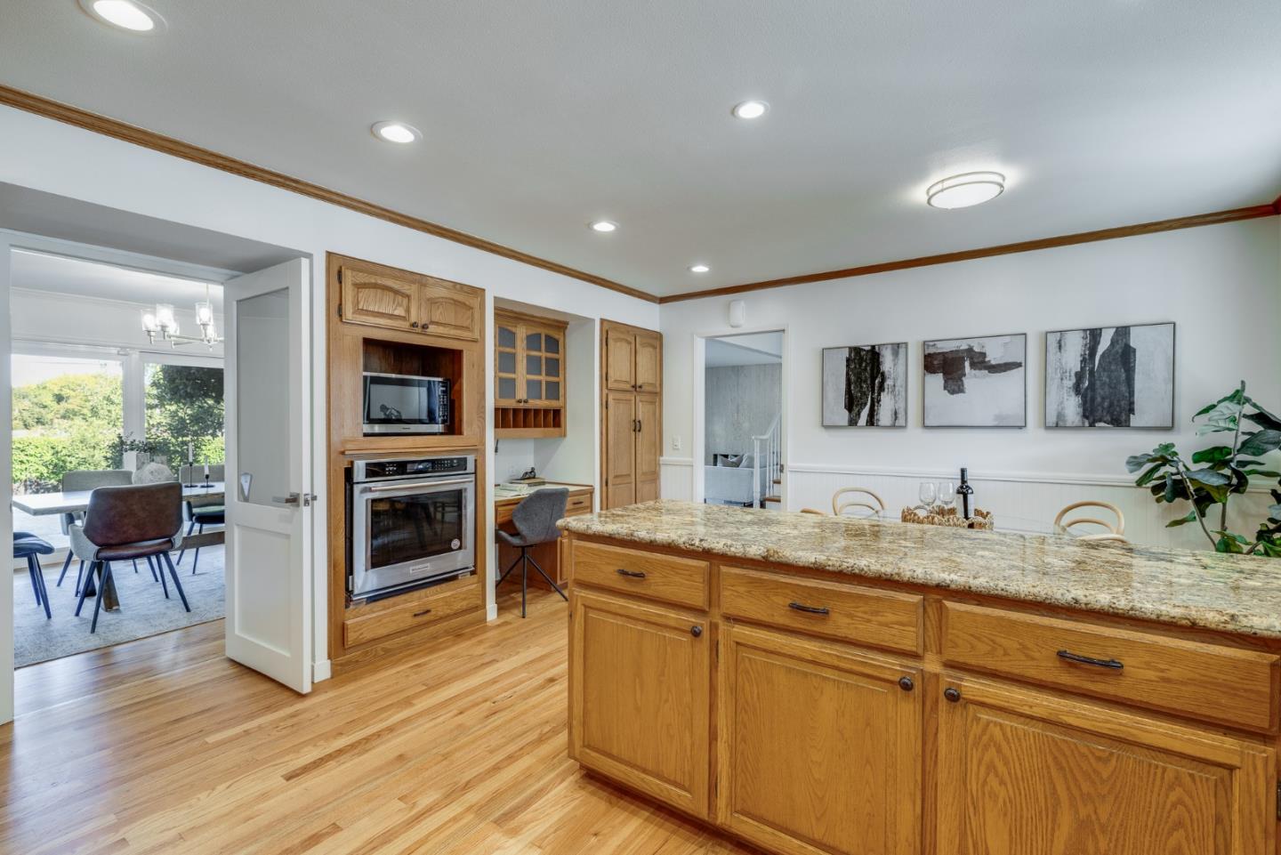6536 Fall River DR