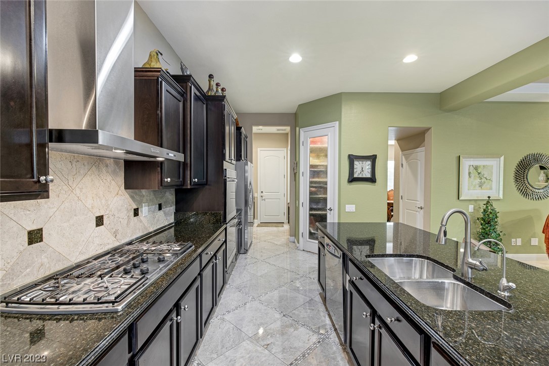 2848 Saint Dizier Drive