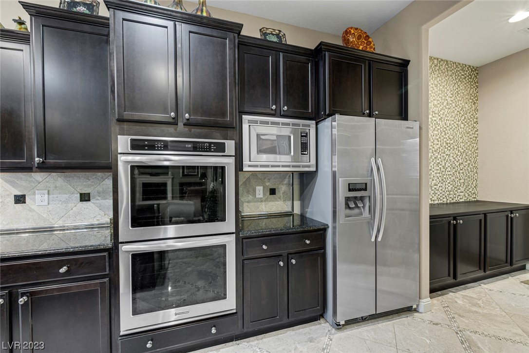 2848 Saint Dizier Drive