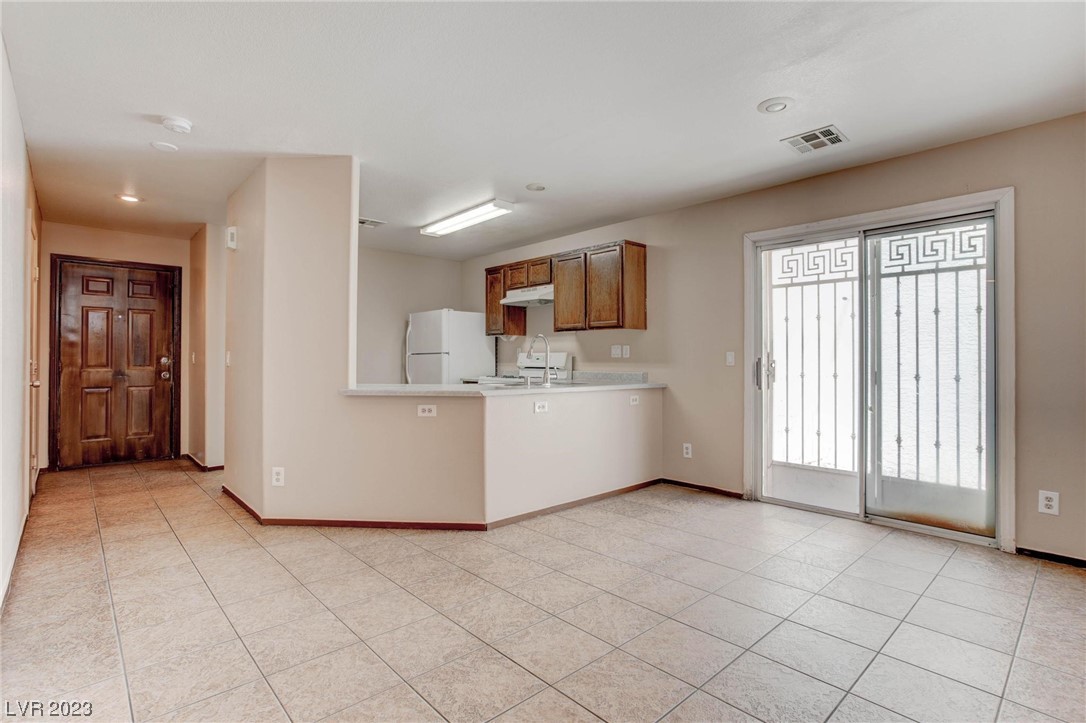 10074 Crisp Clover Street