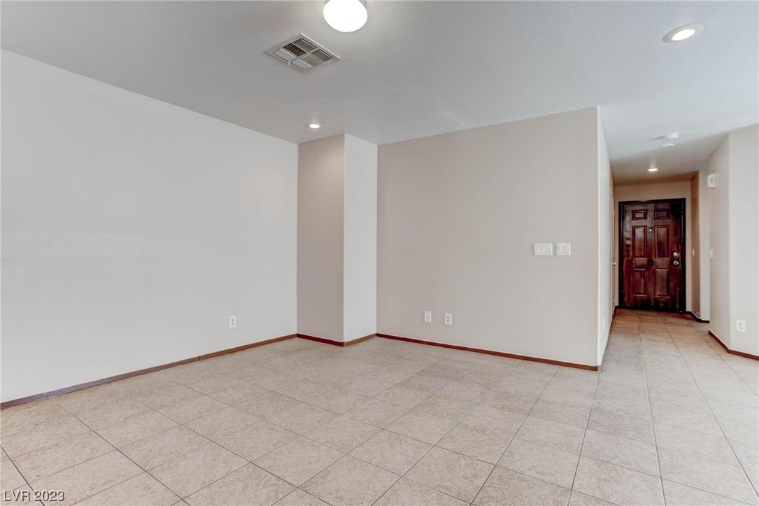 10074 Crisp Clover Street