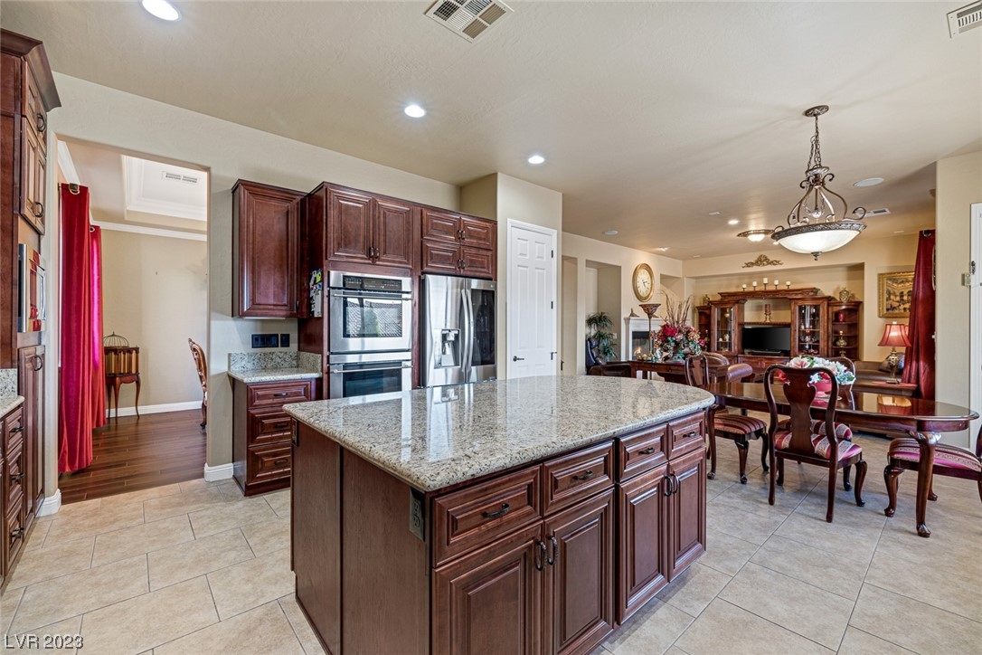 2772 Kilwinning Drive