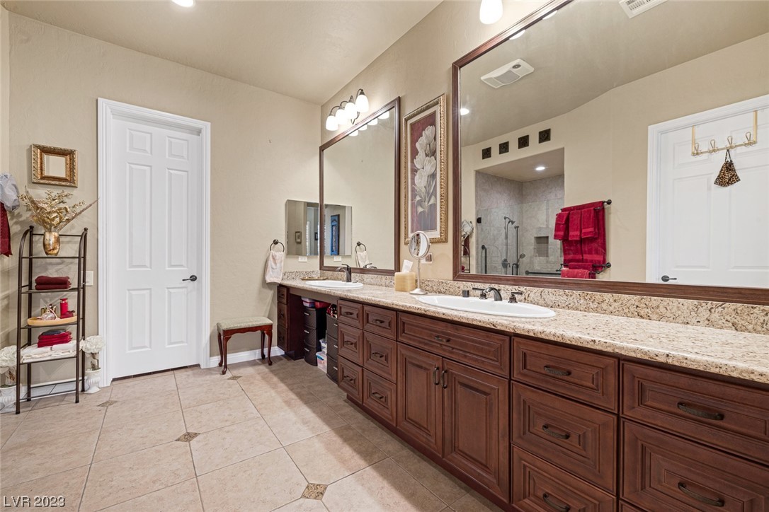2772 Kilwinning Drive