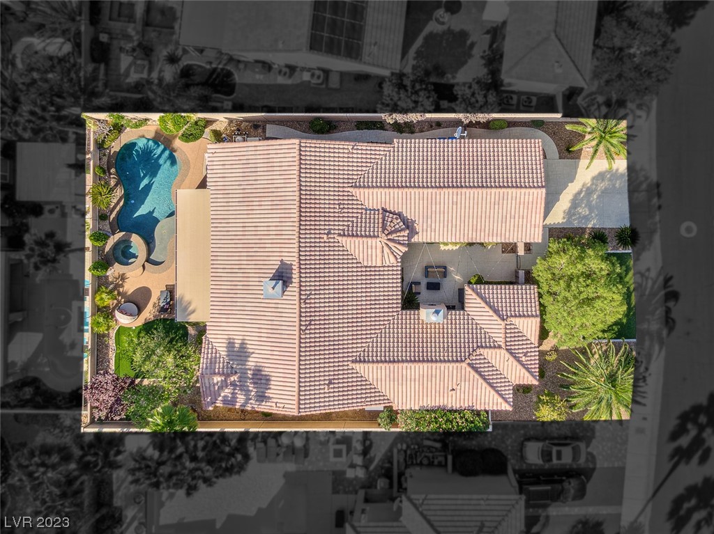 2772 Kilwinning Drive