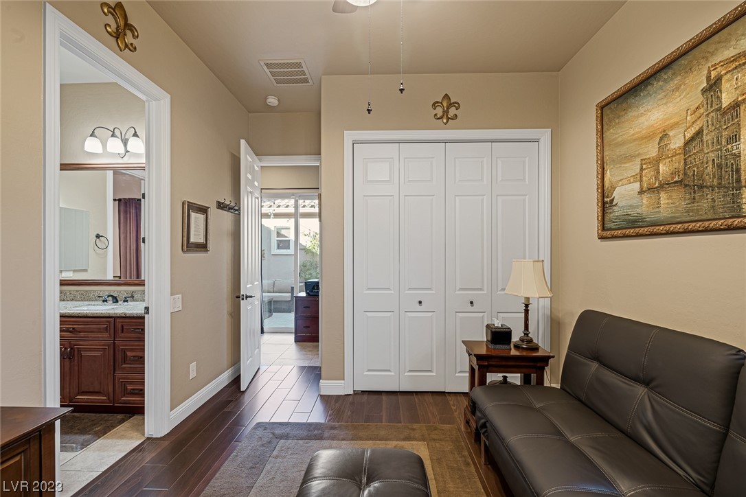 2772 Kilwinning Drive