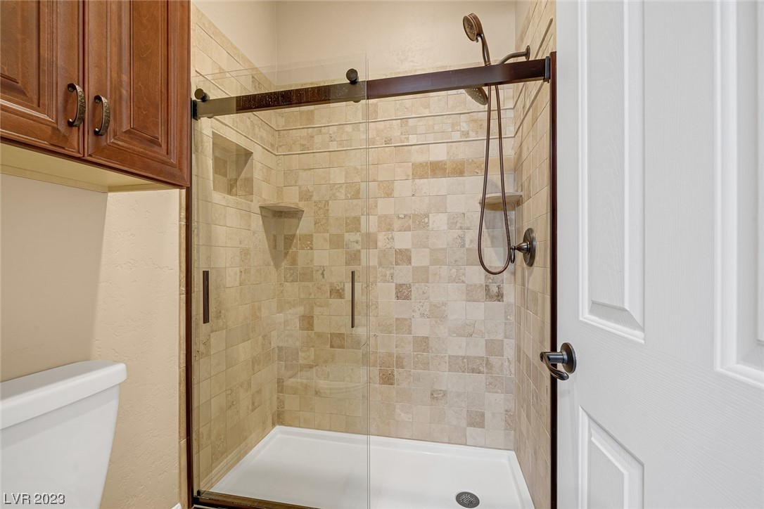 2772 Kilwinning Drive