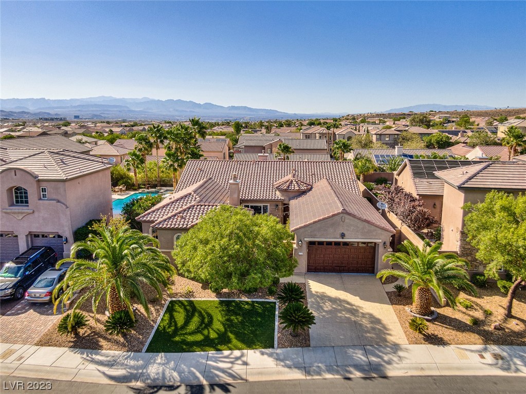 2772 Kilwinning Drive