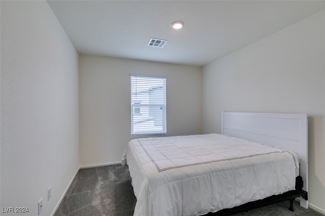 6924 Stratham Hill Street