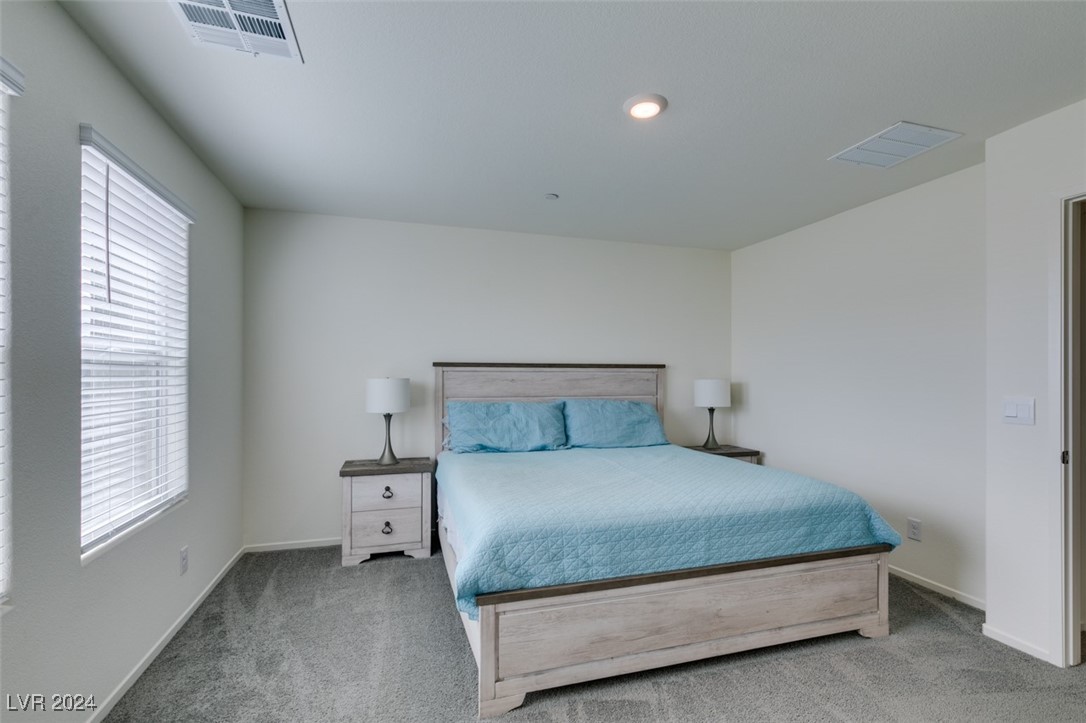 6924 Stratham Hill Street