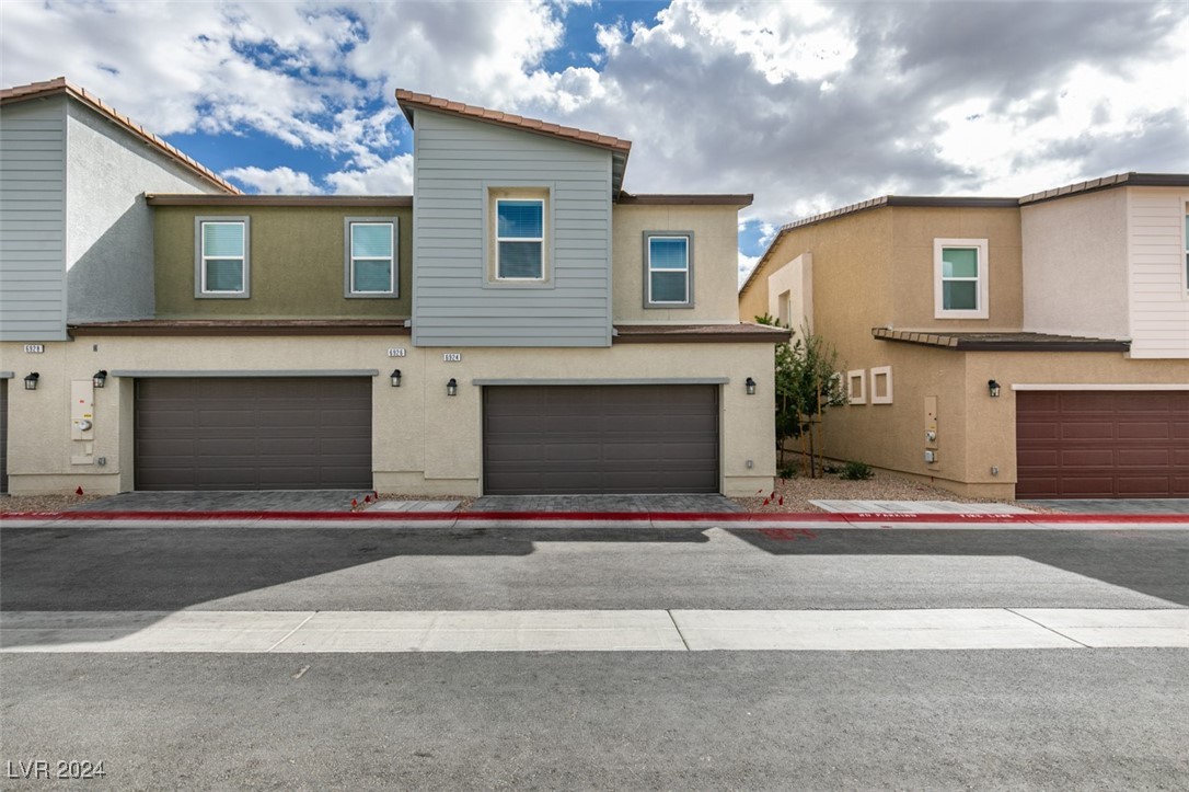 6924 Stratham Hill Street