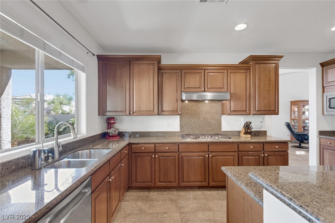 7872 Regency Park Street