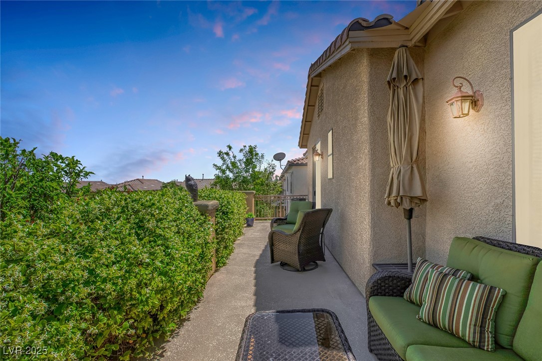 7872 Regency Park Street