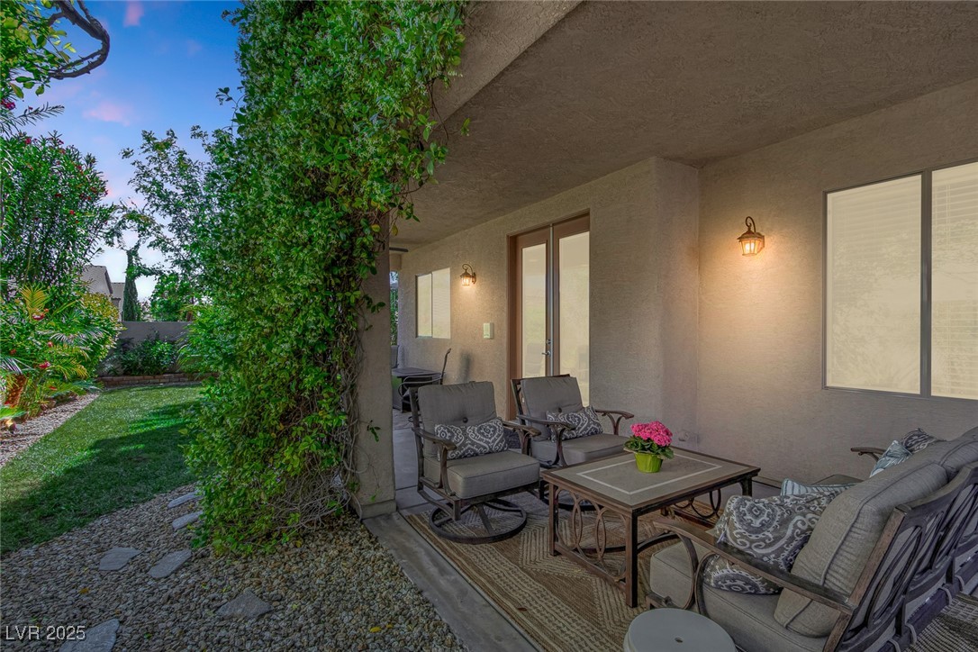 7872 Regency Park Street