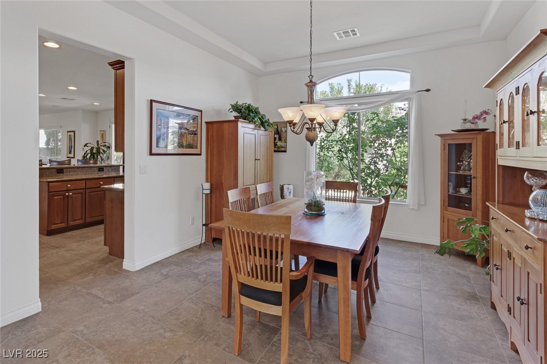 7872 Regency Park Street